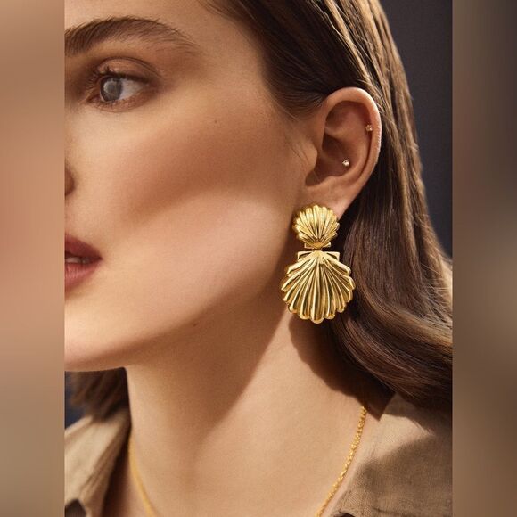 Gold mermaid double clamshell dangle earrings  - Picture 1 of 3